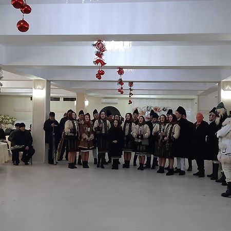Sat De Vacanta Martisorul Качика Екстер'єр фото